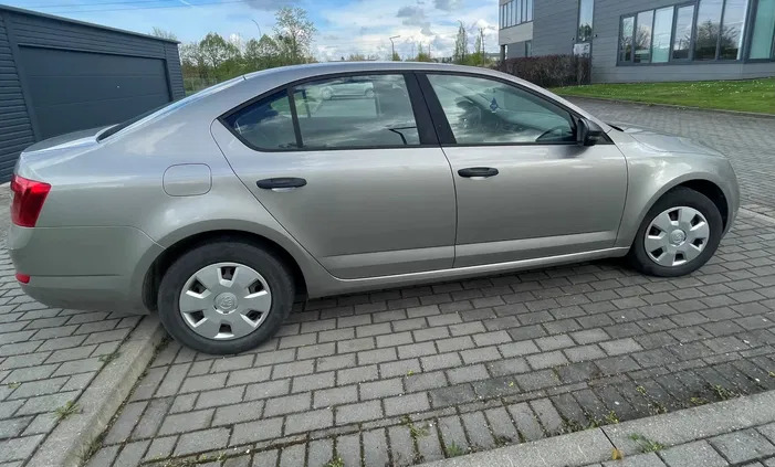 skoda Skoda Octavia cena 27000 przebieg: 249600, rok produkcji 2014 z Tczew